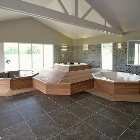 Seaside Duplex W Heated Pool Vakantiehuis Saint-Hilaire-de-Talmont