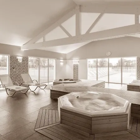 Seaside Duplex W Heated Pool Vakantiehuis *