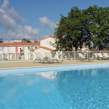 Seaside Duplex W Heated Pool *