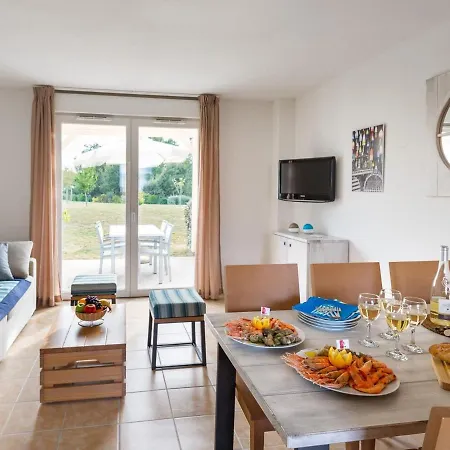 Vakantiehuis Seaside Duplex W Heated Pool *