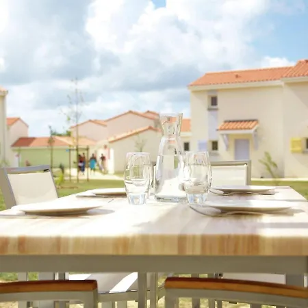 Seaside Duplex W Heated Pool Saint-Hilaire-de-Talmont
