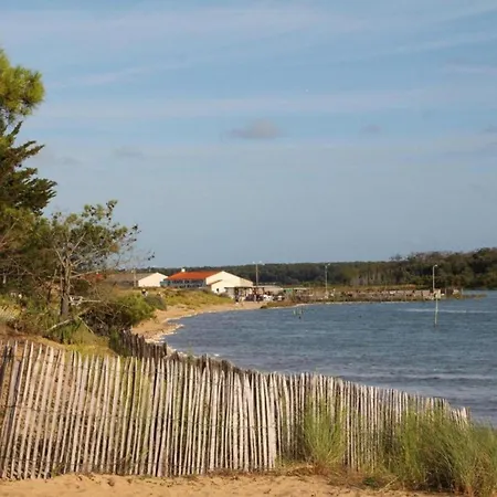 Seaside Duplex W Heated Pool Vakantiehuis